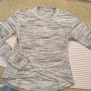 Lululemon Close To Crossing Long Sleeve Nulu Sz M